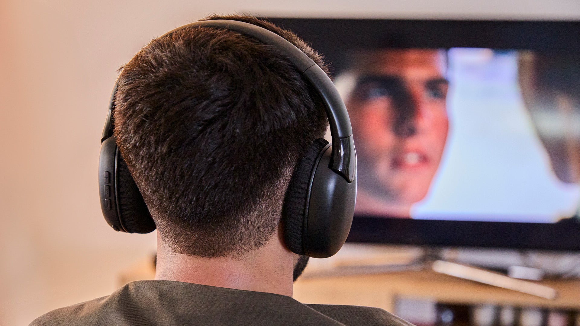 ¿Cómo conectar los SoundReel a la televisión?