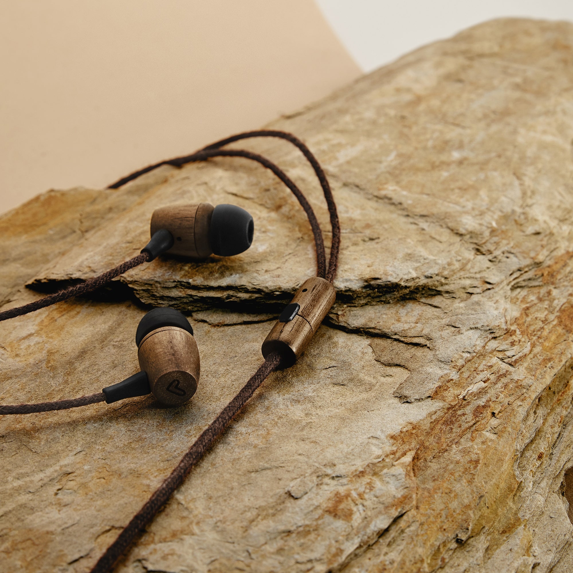 Earphones Eco Walnut Wood