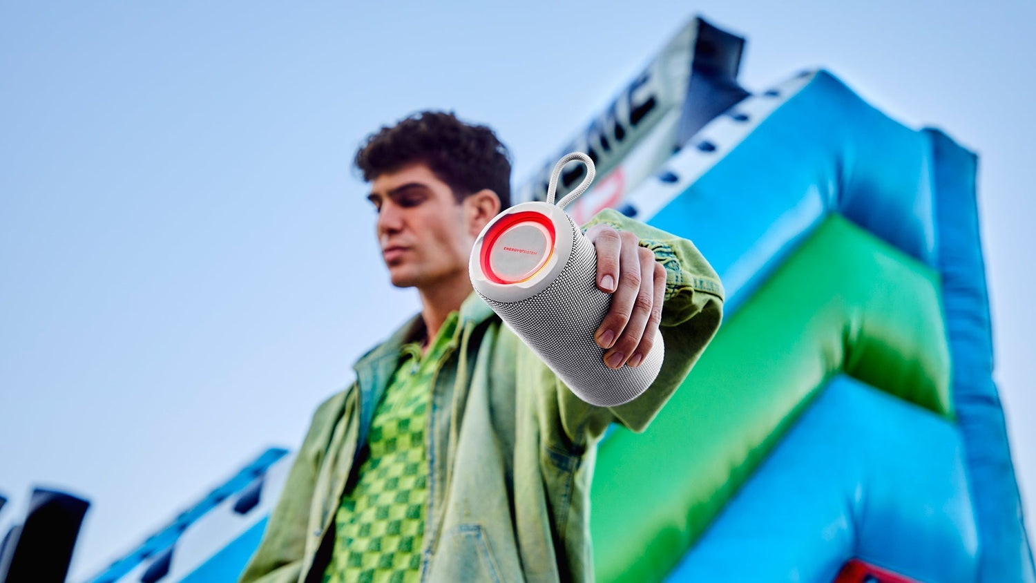 Altavoces portátiles para exteriores: lleva tu música a donde quieras