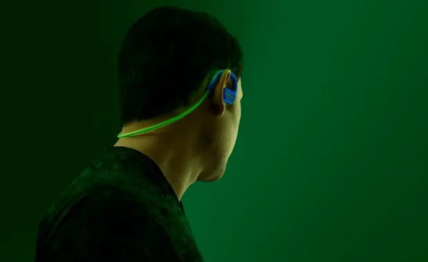 Corre con seguridad, auriculares inalámbricos con luces LED 